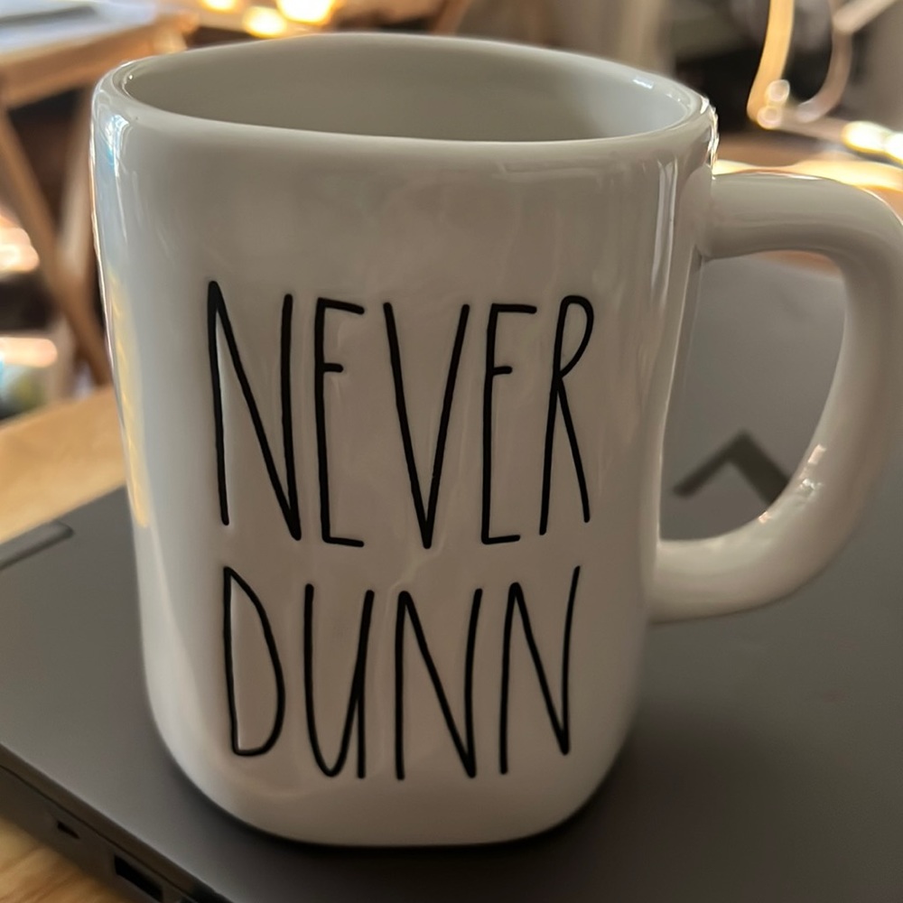 RAE DUNN Never Dunn 16OZ MUG NWT